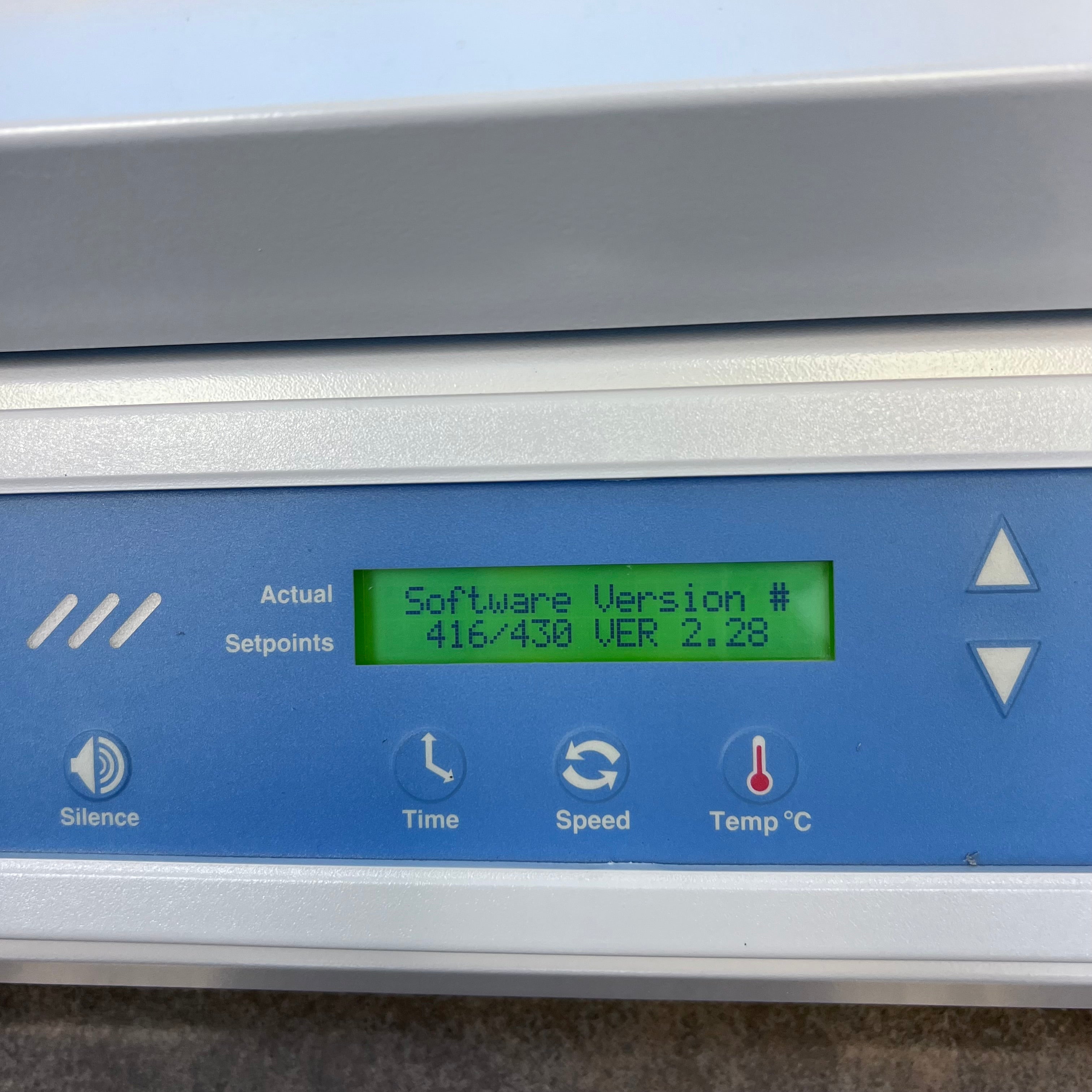 Thermo Scientific MaxQ 416 HP Tabletop Orbital Shaker Stirrer SHKE416HP