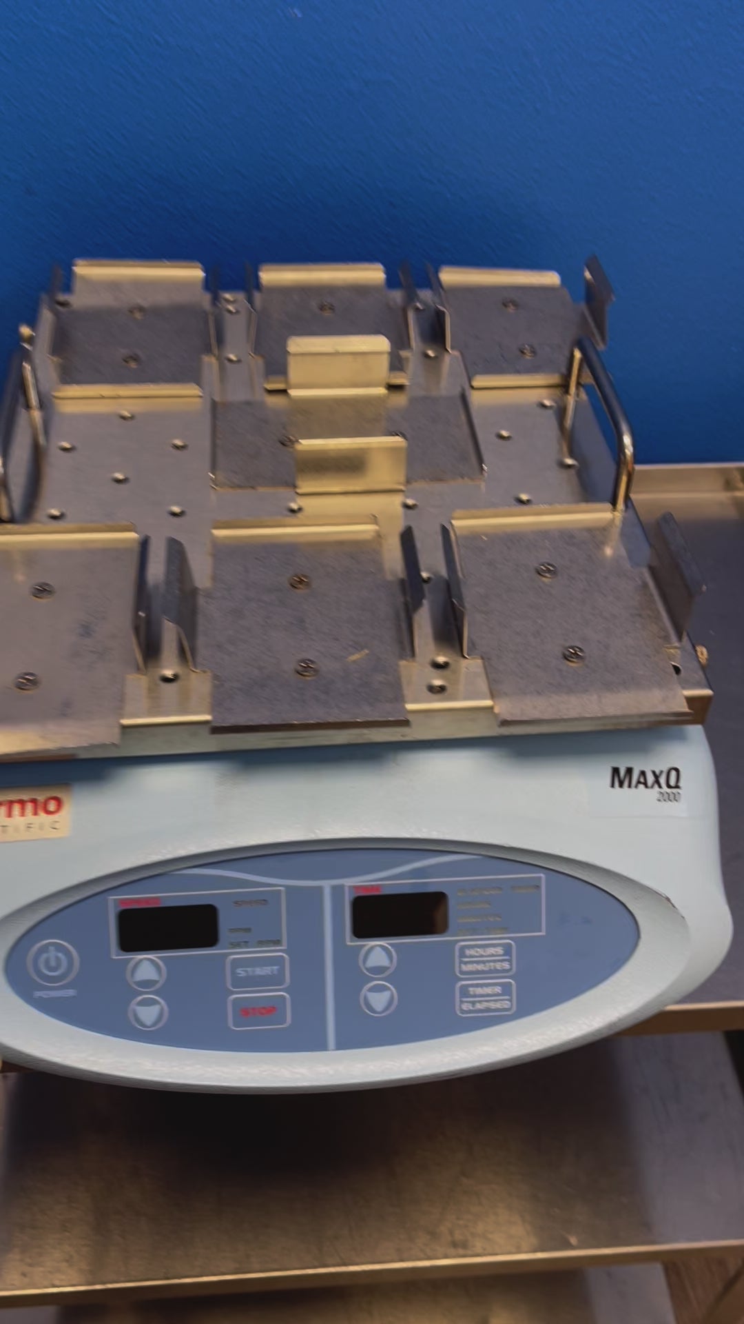 Thermo Scientific 4314 MAXQ SHKE2000 Open Air Platform Benchtop Orbital Shaker