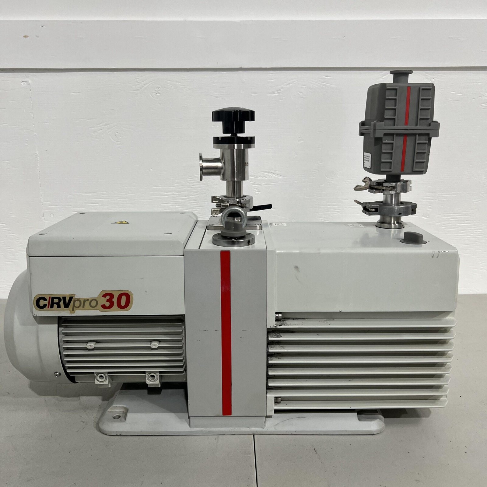 Welch CRVpro30 Two-Stage Direct-Drive Rotary Vane Vacuum Pump