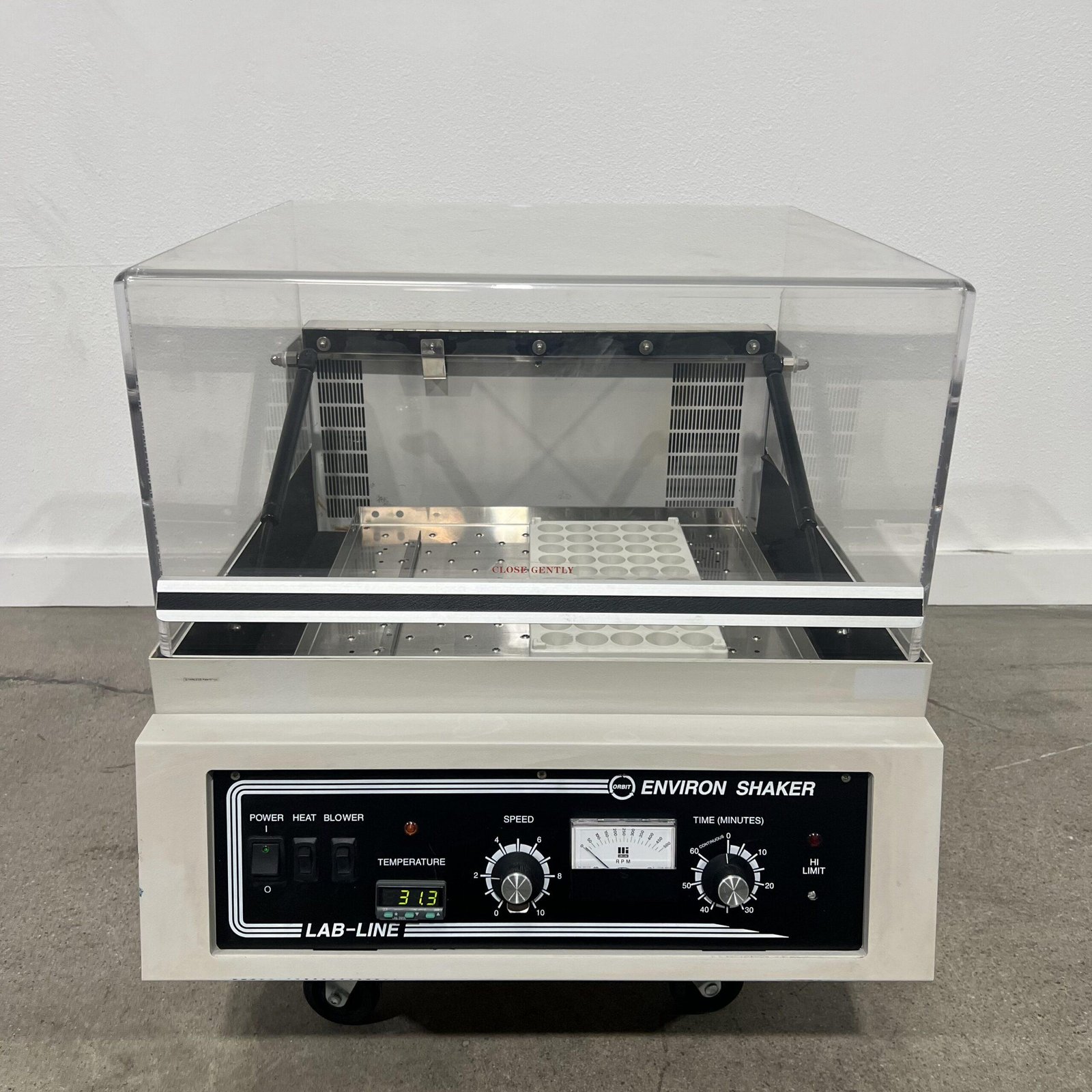LLab-Line 3527 Shaker benchtop incubated orbital unit