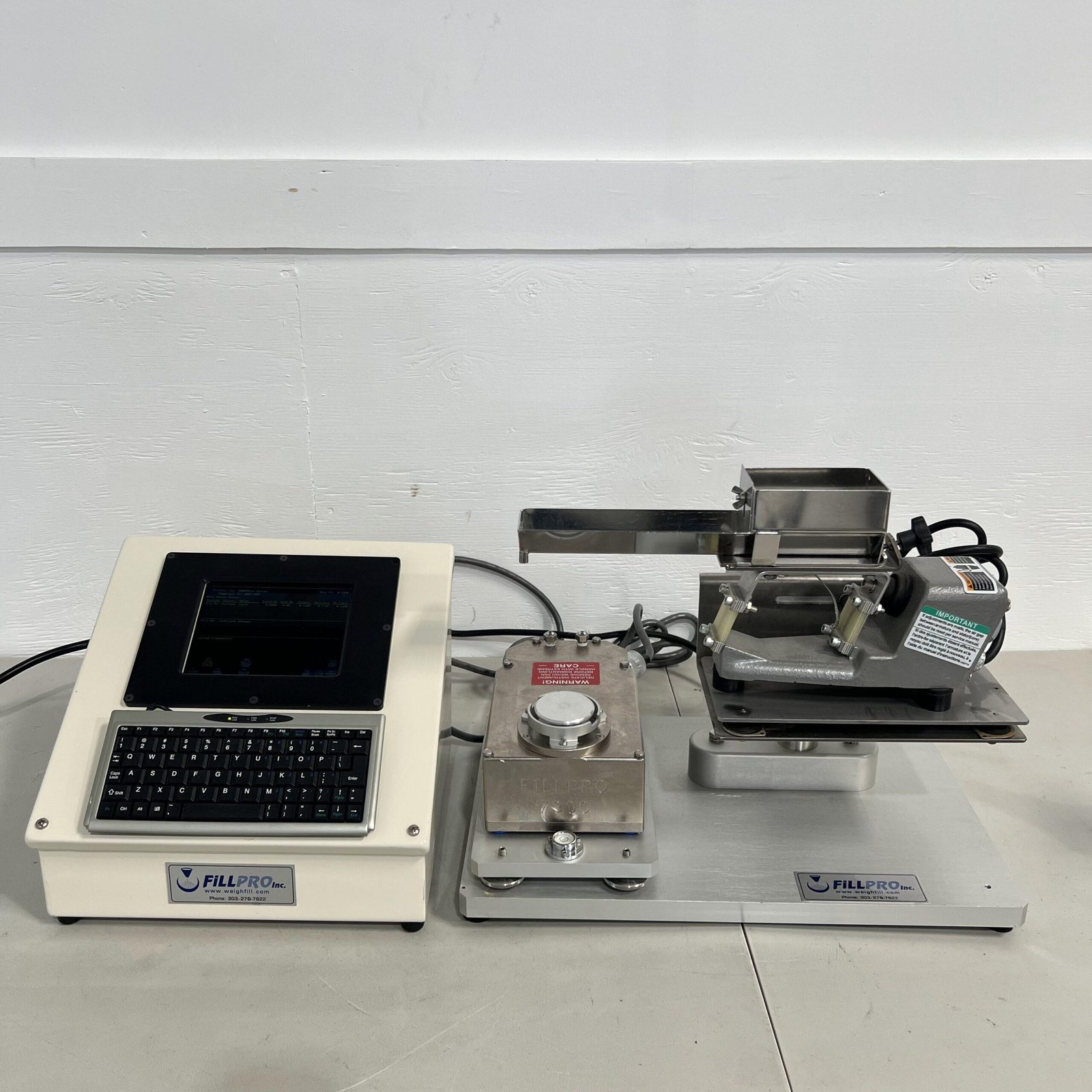 FillPro 462E0111 Weigh Filler with 7300 Weigh Base