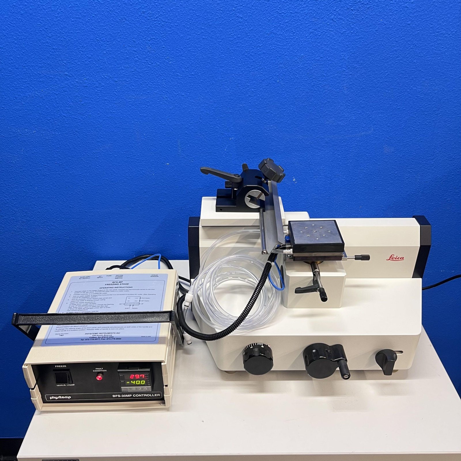 Alt Text Leica SM2000R Sliding Microtome with Physitemp BFS-30MP