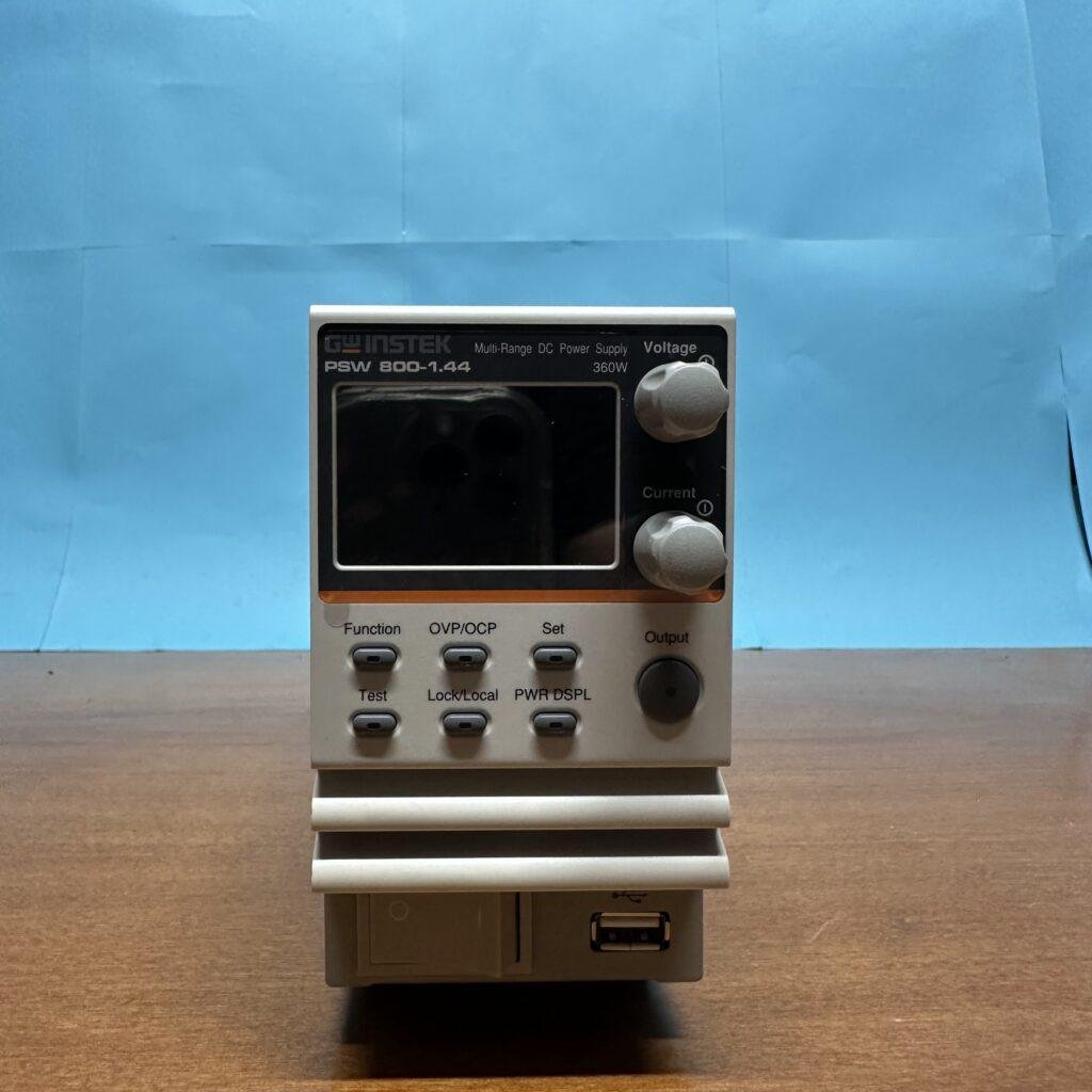 GW Instek PSW 800 DC power supply front view